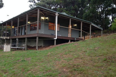 Southern Anchorage Retreat - Accommodation Sunshine Coast 2