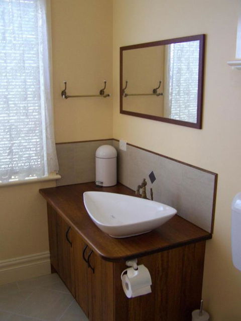 RJs Bed & Breakfast - Accommodation Sunshine Coast 3