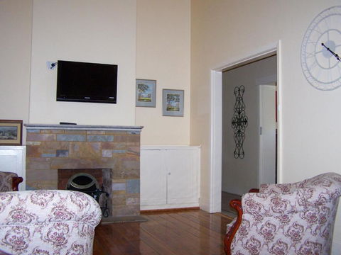 RJs Bed & Breakfast - Accommodation Sunshine Coast 6