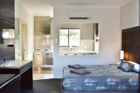 Western Downs Motor Inn - Accommodation Sunshine Coast 6