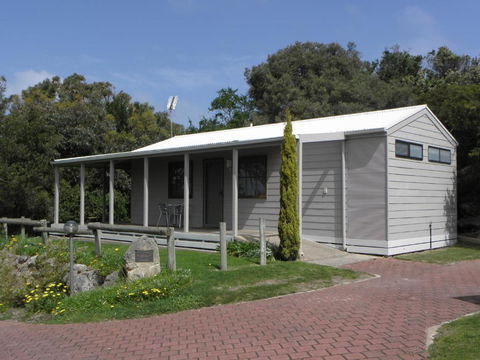 Lakeside Tourist Park - Accommodation Sunshine Coast 5