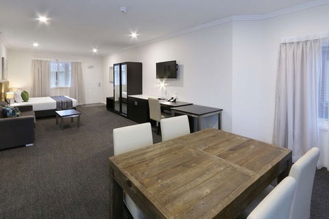 Best Western Plus Bolton On The Park - Accommodation Sunshine Coast 6