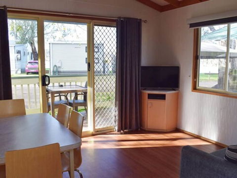 Cohuna Waterfront Holiday Park - Accommodation Sunshine Coast 2