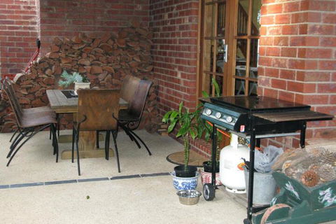 Roseneath Villa B & B - Accommodation Sunshine Coast 0