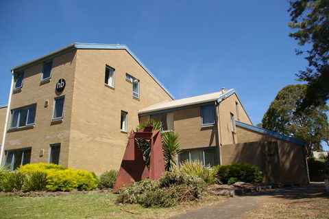 Deakin Geelong Units - Accommodation Sunshine Coast 1