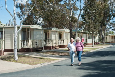 NRMA Echuca Holiday Park - Accommodation Sunshine Coast 1