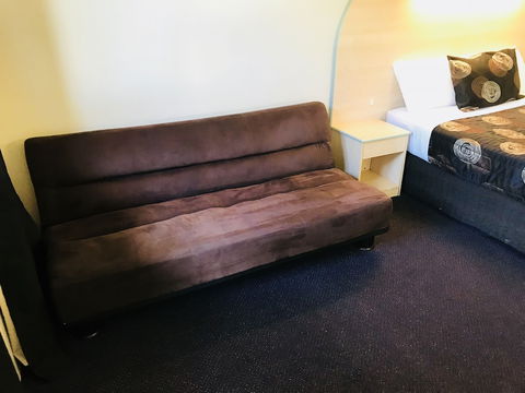 Shamrock Hotel Motel - Accommodation Sunshine Coast 3