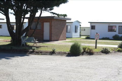Bay View Holiday Village - Accommodation Sunshine Coast 2