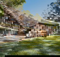 Avoca Beach Hotel