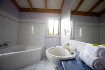 Toowoon Bay Holiday Park - Accommodation Sunshine Coast 1