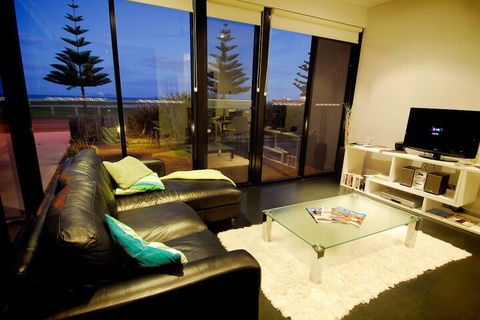 Esperance Island View Apartments - Accommodation Sunshine Coast 5