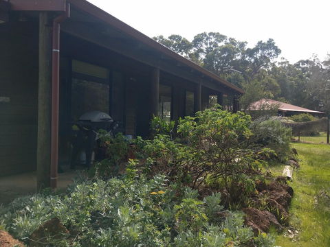 Dunsborough Rail Carriages & Farm Cottages - Accommodation Sunshine Coast 4
