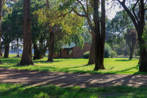 Dunsborough Rail Carriages & Farm Cottages - Accommodation Sunshine Coast 1