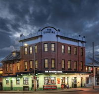 Dunkirk Hotel - Accommodation Sunshine Coast