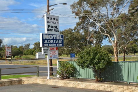 Adrian Motel - Accommodation Sunshine Coast 3