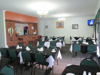 Landsborough Lodge Motel - Accommodation Sunshine Coast 6