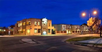 May Park Executive Apartments - Accommodation Sunshine Coast 0