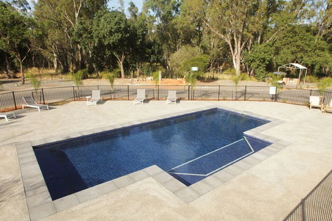 Riverside Cabin Park - Accommodation Sunshine Coast 2