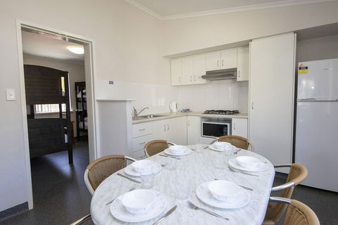 Karrinyup Waters Resort - Accommodation Sunshine Coast 5