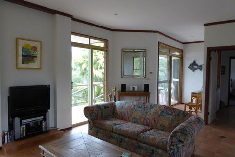 Sea Banksia - Accommodation Sunshine Coast 2