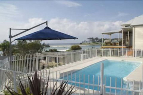 Anglesea Lodge - Accommodation Sunshine Coast 3