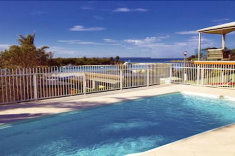 Anglesea Lodge - Accommodation Sunshine Coast 4