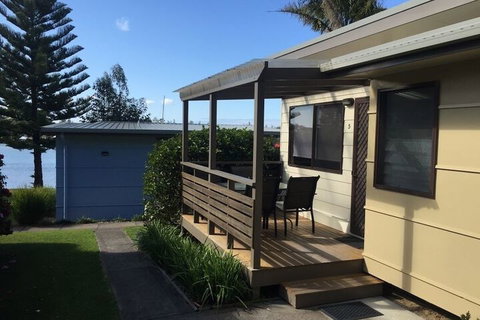 Anglesea Lodge - Accommodation Sunshine Coast 1