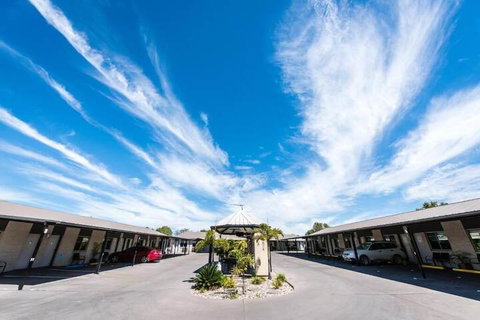 Athena Studio Units - Accommodation Sunshine Coast 4