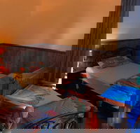 Stanley Lakeside Spa Cabins - Accommodation Sunshine Coast