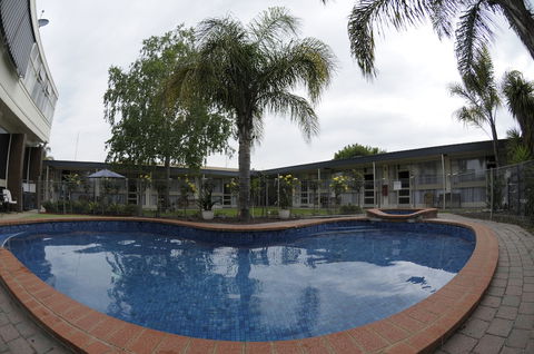 Warrina Motor Inn - Accommodation Sunshine Coast 3