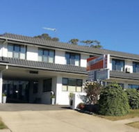 White Manor Motel - Accommodation Sunshine Coast
