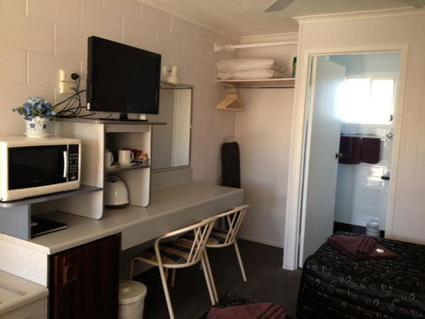 Warrego Motel - Accommodation Sunshine Coast 4