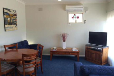 Abbey Apartments - Accommodation Sunshine Coast 4