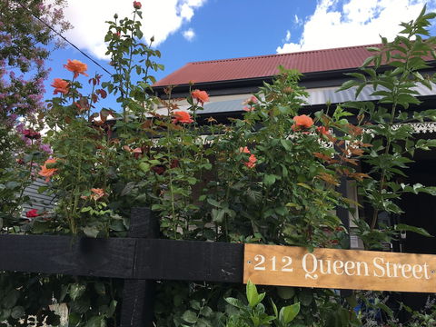 Stay Social - Accommodation Sunshine Coast 0