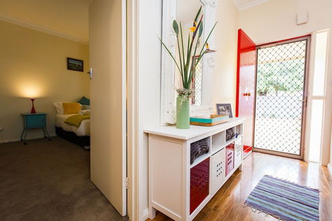 Indulge Homes - 77 Olive - Accommodation Sunshine Coast 1