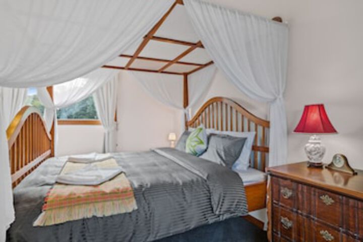 Howden TAS Accommodation Sunshine Coast