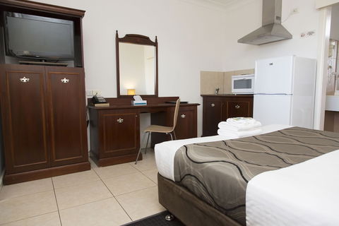 A-line Motel - Accommodation Sunshine Coast 4