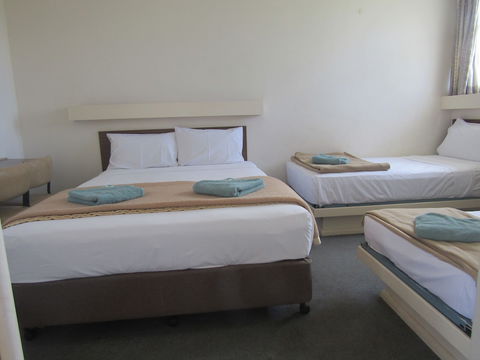 Twin City Motor Inn - Accommodation Sunshine Coast 6