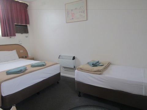 Twin City Motor Inn - Accommodation Sunshine Coast 3