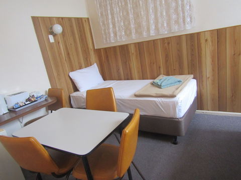 Twin City Motor Inn - Accommodation Sunshine Coast 5