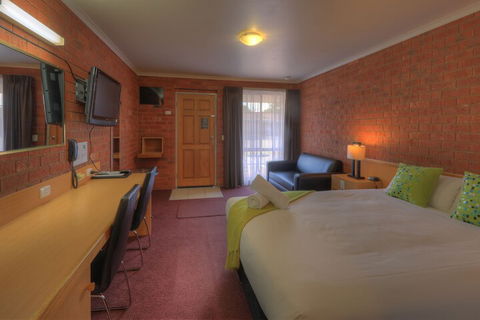 Pevensey Motor Lodge - Accommodation Sunshine Coast 5