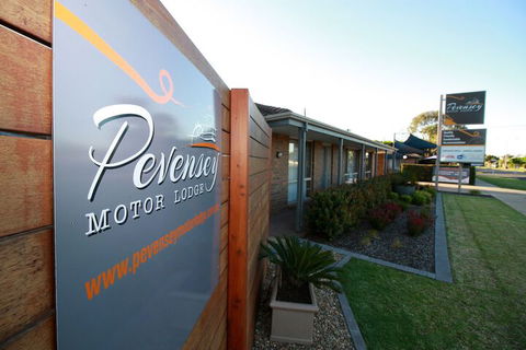 Pevensey Motor Lodge - Accommodation Sunshine Coast 1