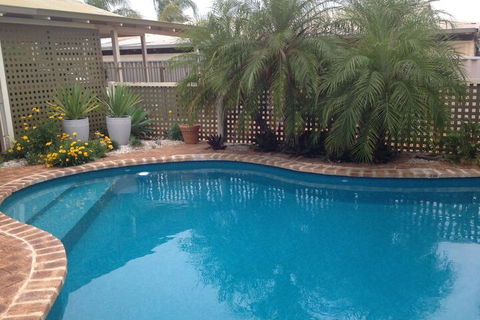 Nautilus Retreat - Accommodation Sunshine Coast 5