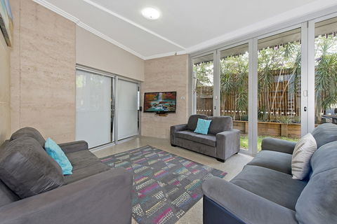 Sun Worship Crescent Head - Accommodation Sunshine Coast 0