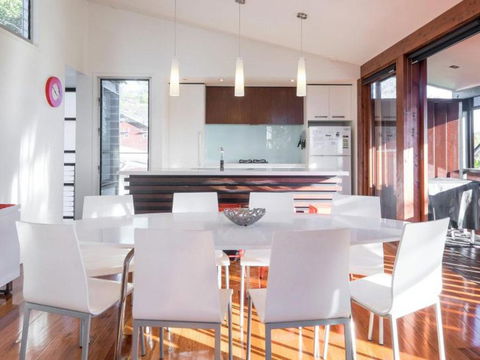 Stradbroke Sunset - Accommodation Sunshine Coast 5