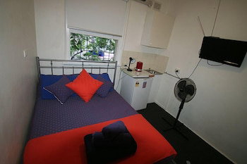 Zing Backpackers - Accommodation Sunshine Coast 1