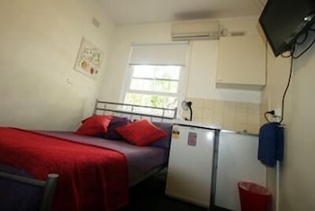 Zing Backpackers - Accommodation Sunshine Coast 6