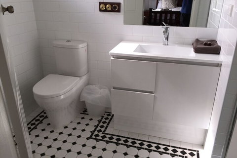 Corner Hotel Alexandra - Accommodation Sunshine Coast 2