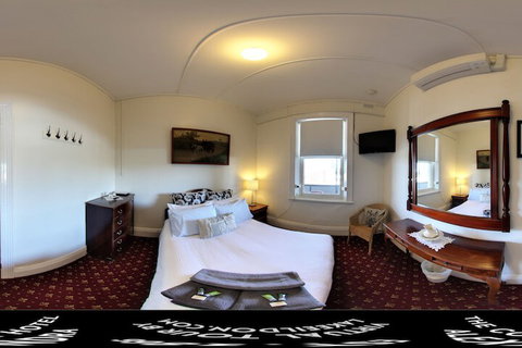 Corner Hotel Alexandra - Accommodation Sunshine Coast 3