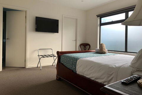 Champagne Stays Apartment - Accommodation Sunshine Coast 4